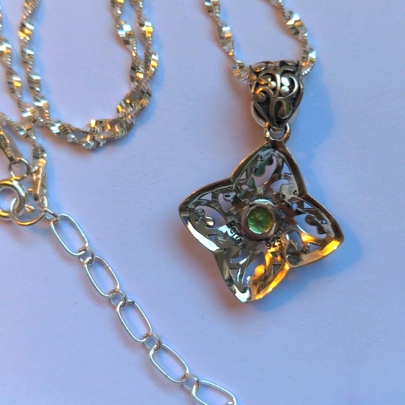 Sterling peridot set Necklace and earrings. New Handcrafted filagree. 18" Box - Picture 4 of 4